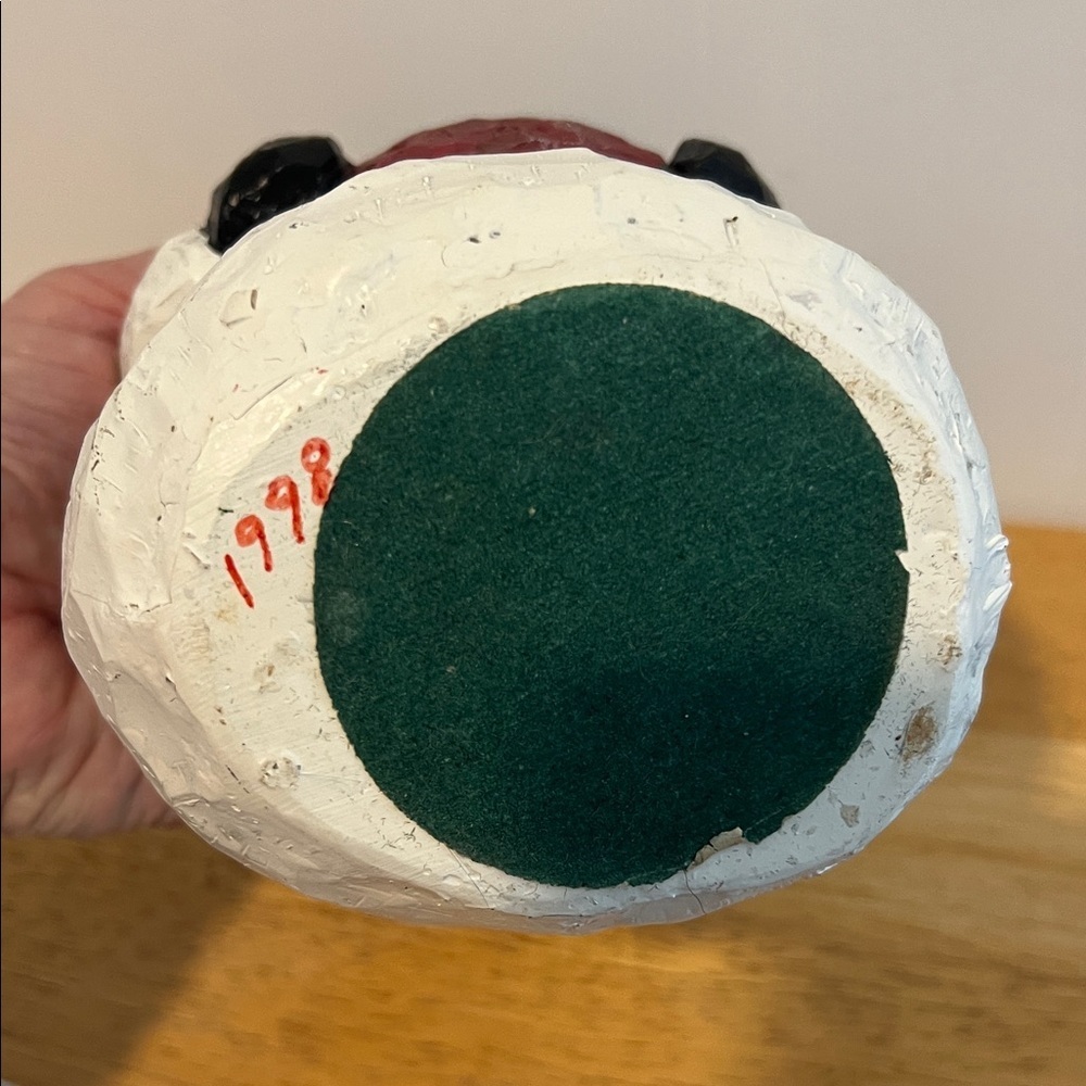 Festive Snowman with Heart - White, Black, Red - Picture 5 of 5